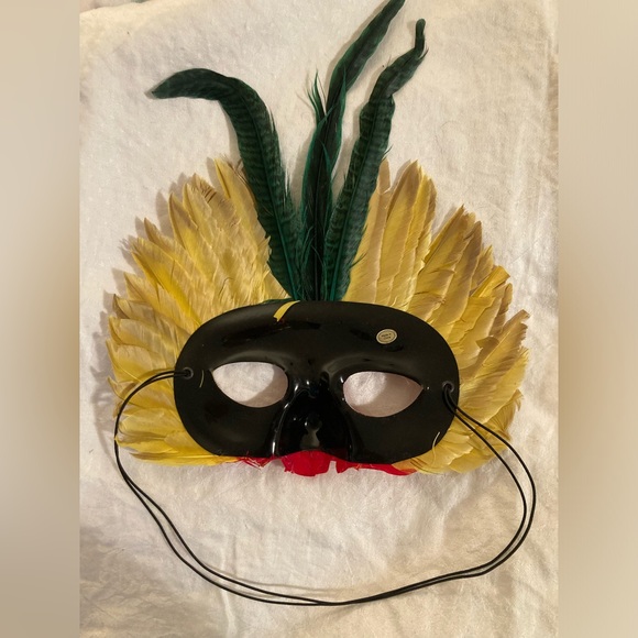 COPY - NWT Feather Mask Mardi Gras Masquerade, COSTUME Party Mask YELLOW & RED - Picture 5 of 5